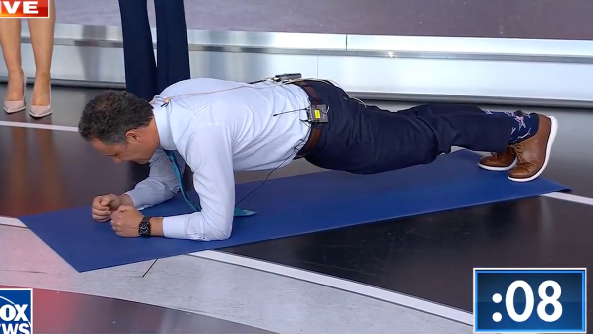Brian Kilmeade planking